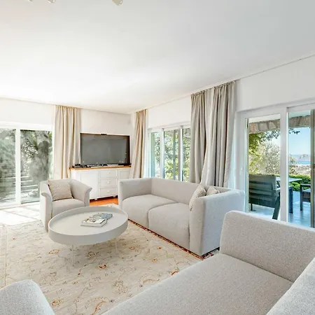 Villa Luxurious In With Private Pool And Breathtaking Sea Views