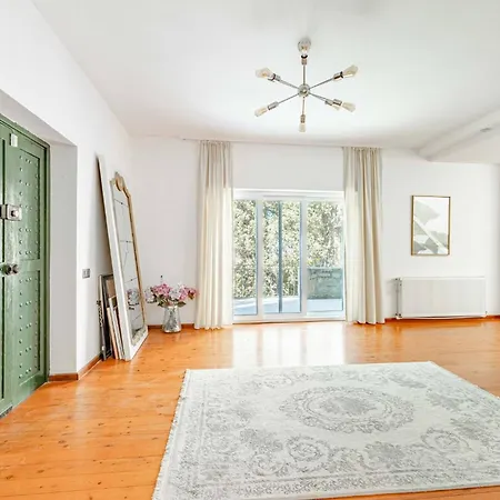 Luxurious In With Private Pool And Breathtaking Sea Views *