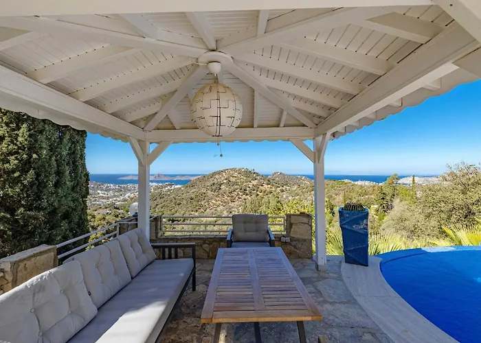 Villa Luxurious In With Private Pool And Breathtaking Sea Views *