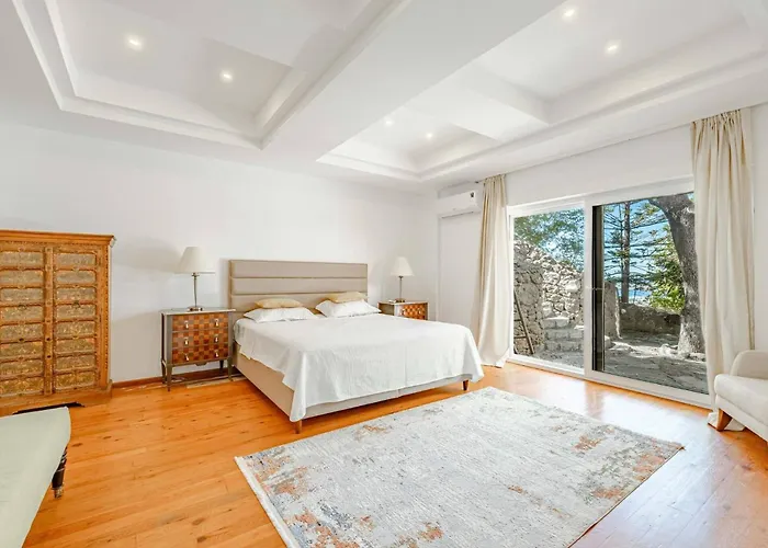 Villa Luxurious In With Private Pool And Breathtaking Sea Views *