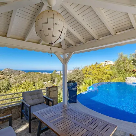 Villa Luxury 2-storey With Stunning Views Near Marina Yalikavak