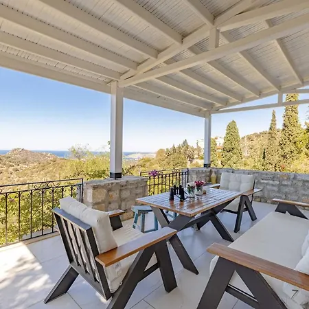 Villa Luxurious In With Private Pool And Breathtaking Sea Views *