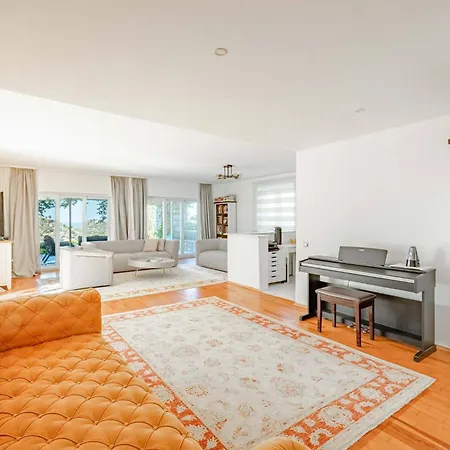 Luxury 2-storey With Stunning Views Near Marina * Yalikavak