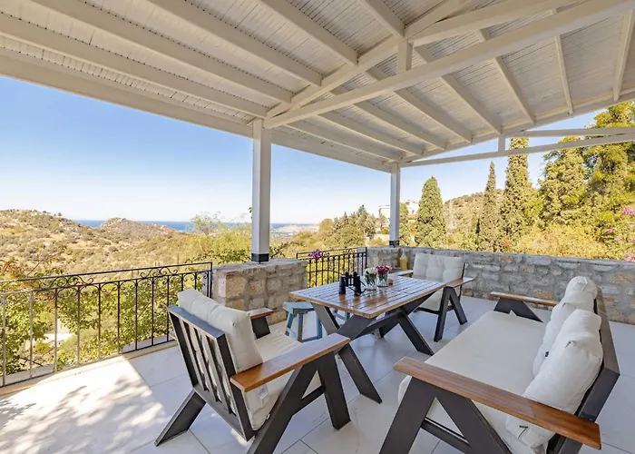 Vila Luxurious In With Private Pool And Breathtaking Sea Views *