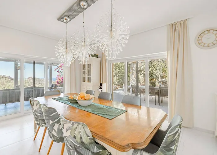 Vila Luxurious In With Private Pool And Breathtaking Sea Views *