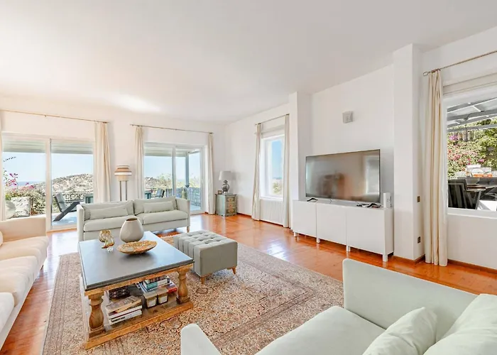 Vila Luxurious In With Private Pool And Breathtaking Sea Views *